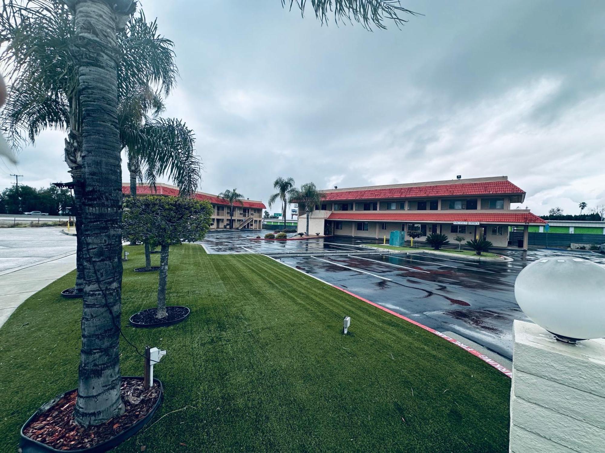 Americas Best Value Inn Calimesa Екстер'єр фото